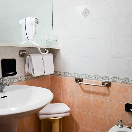 Отель Domingo 3*