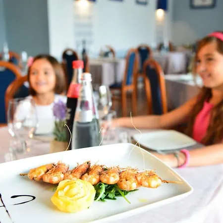 Отель Domingo 3*