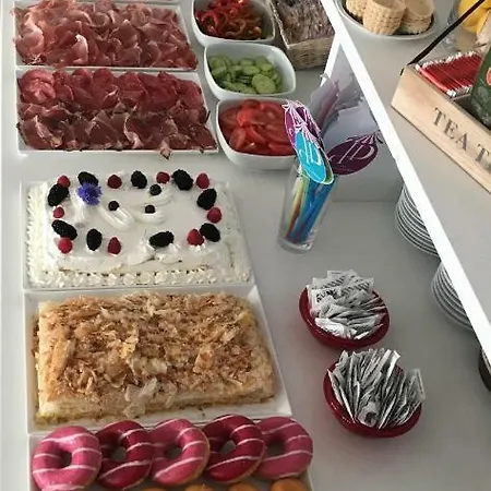 Отель Domingo Лидо-ди-Езоло