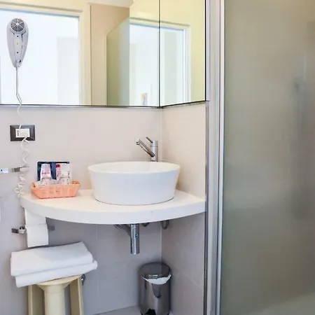 Отель Domingo 3*