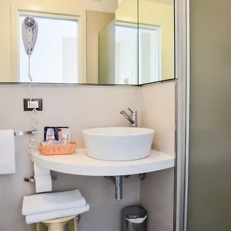 Отель Domingo 3*