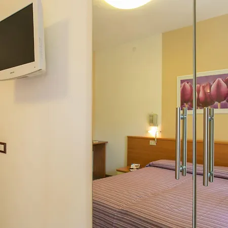 Hotel Domingo 3*