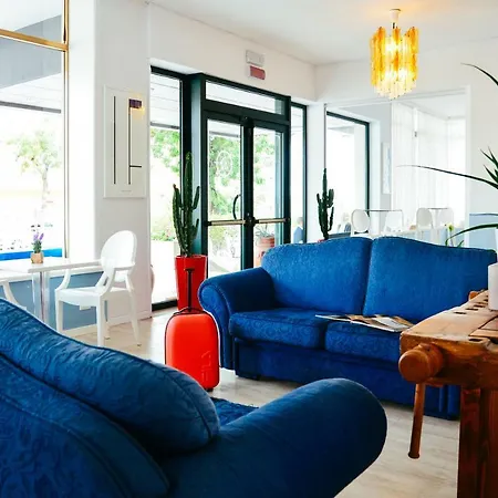Domingo Hotel