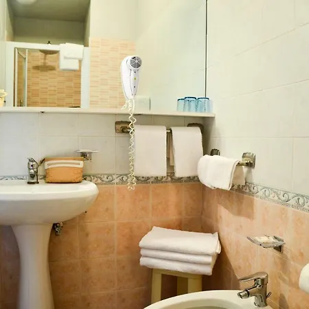 Domingo Hotel 3*