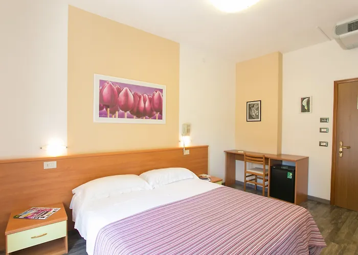 Domingo Hotel